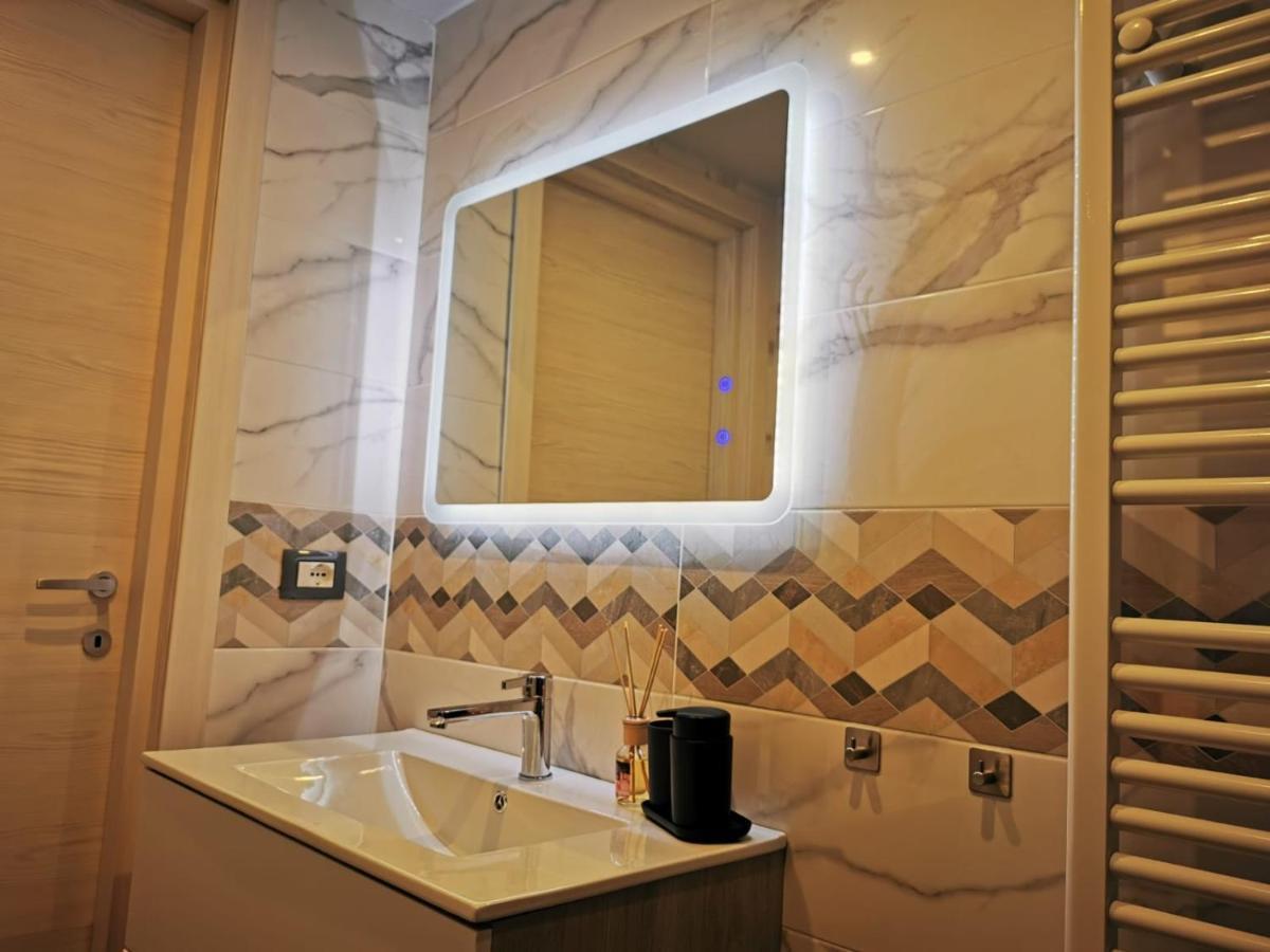 Platform Apartment La Spezia Luaran gambar